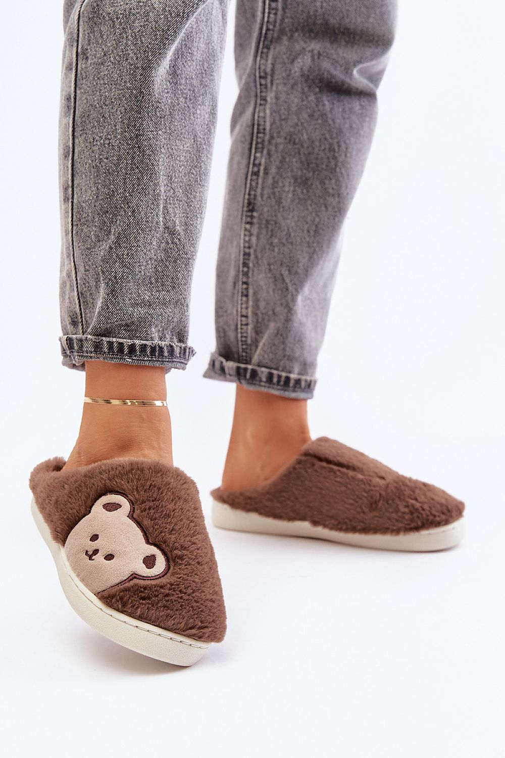 Fur Teddy bear motif slippers