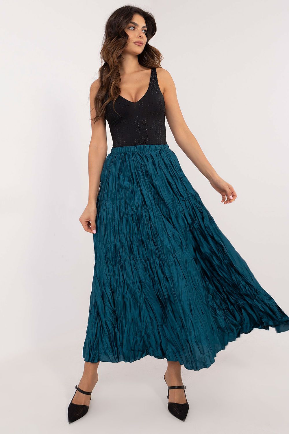 Elegant varied texture maxi length skirt