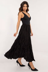 Elegant varied texture maxi length skirt