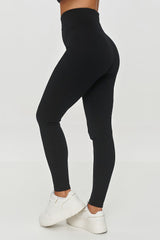 Flexible perfectly accentuates casual leggings