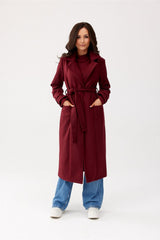 Classic cut with a waist belt wool coat