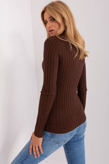 Classic cut with a ribbed fabric sweater