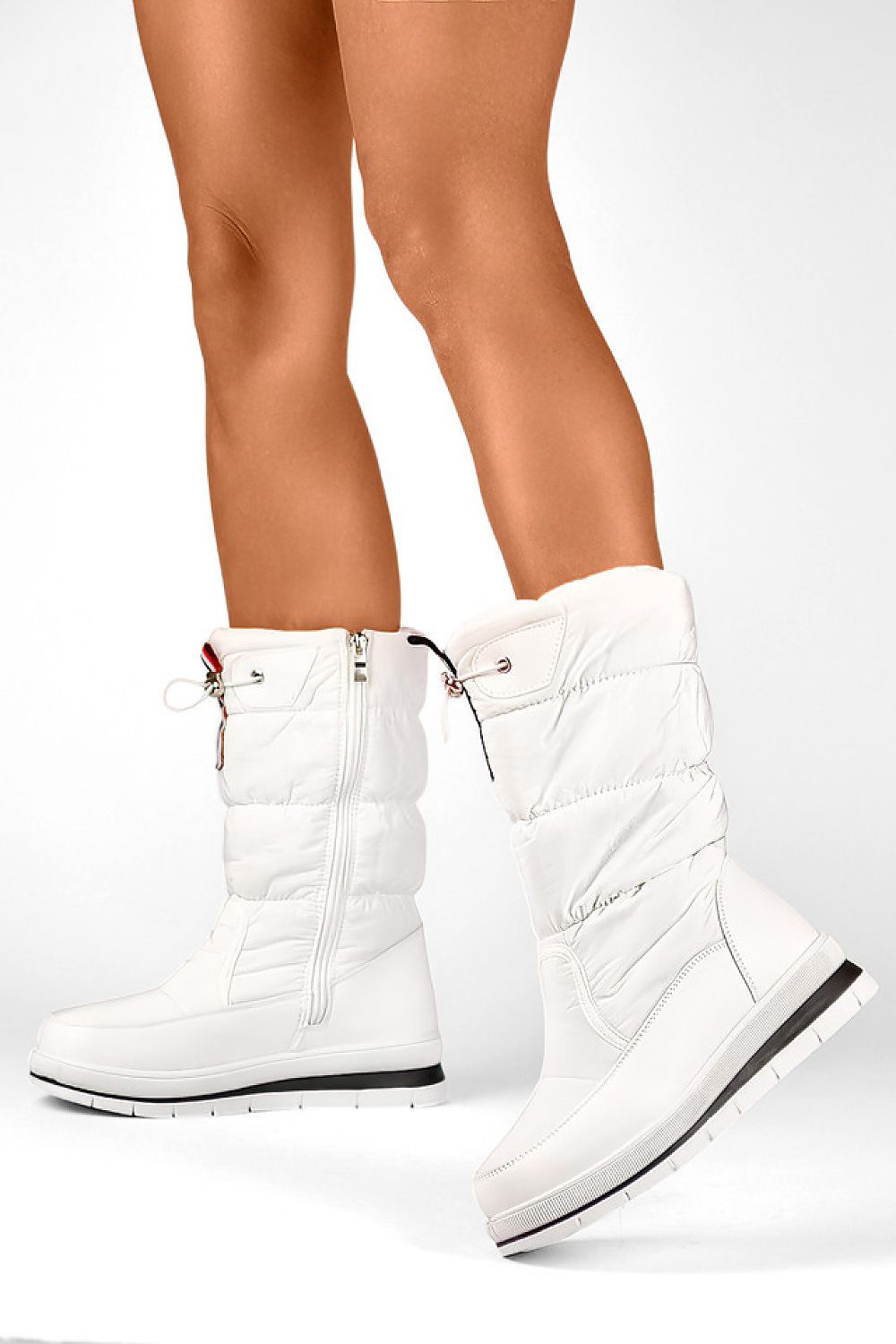 White high upper snow boots