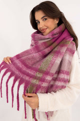 Elegant classic checkered pattern scarf