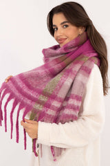 Elegant classic checkered pattern scarf