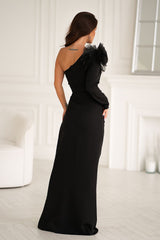 Fitted long evening dress with a rose on the shoulder