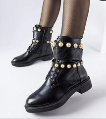 Black insulated Normand boots with pearls