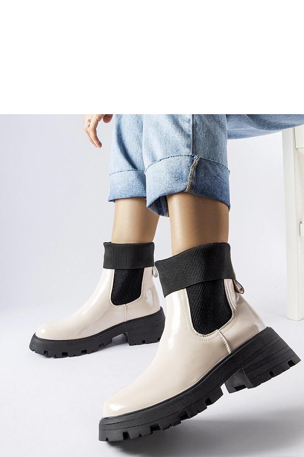 RevChic Kavira2 Boots 616 – Beige Secondary image