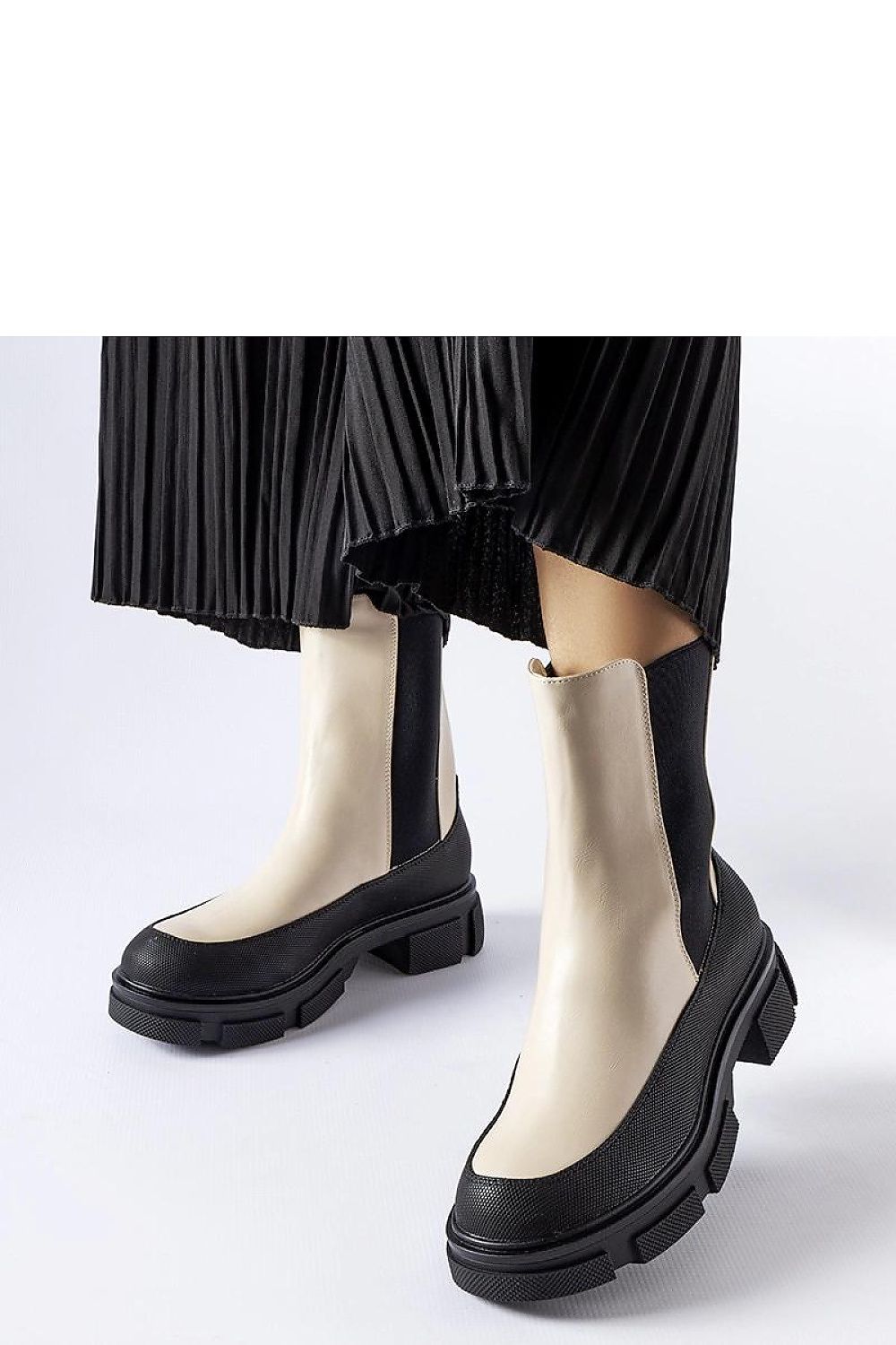 Boots model 204622 Solea  Main image