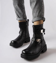 Enrico Elegant black ankle boots