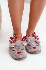 Holiday slippers with reindeer fur motif