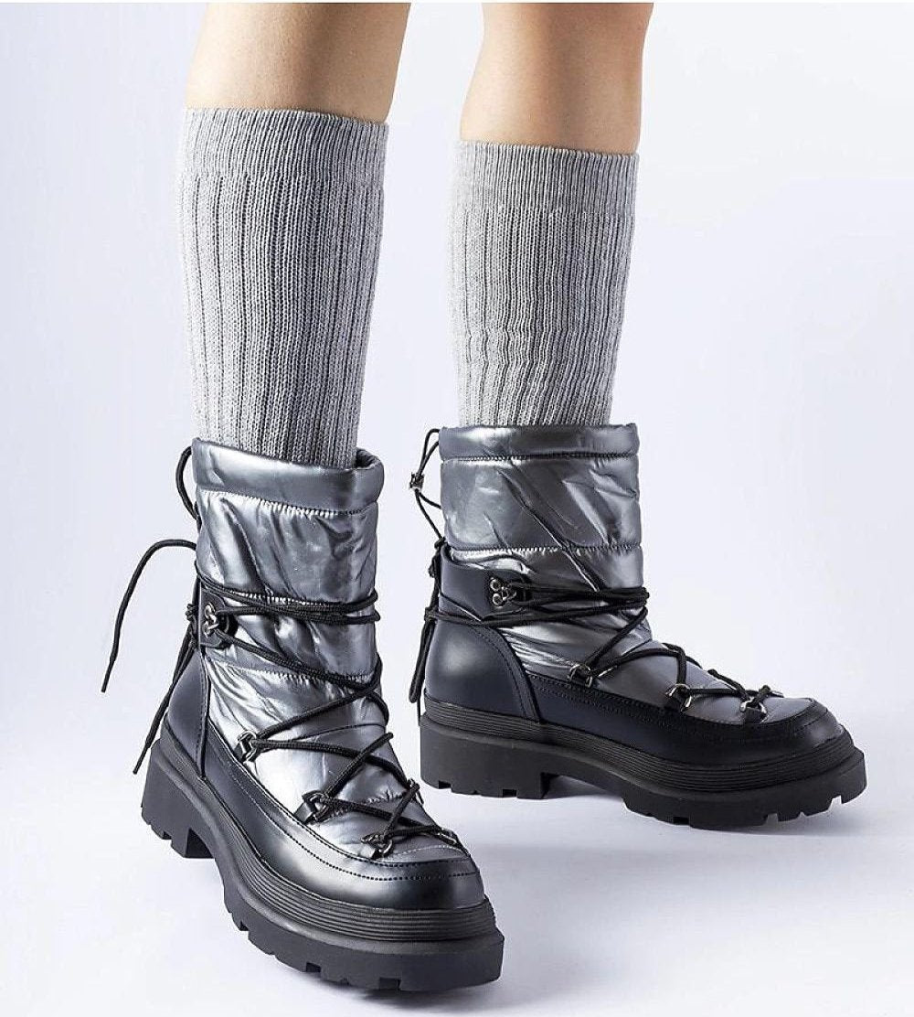 Black and gray drawstring snow boots