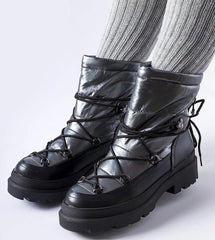 Black and gray drawstring snow boots