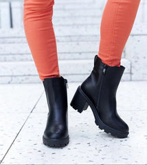 Black insulated classic stiletto boots