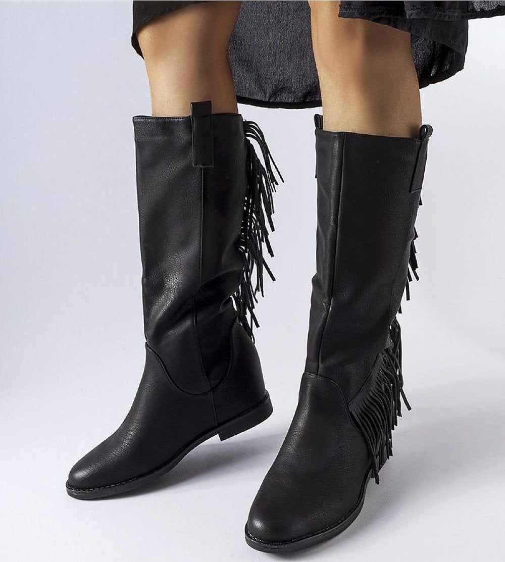 Black covered-heeled buskin boots