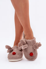 Charming reindeer motif slippers with fur