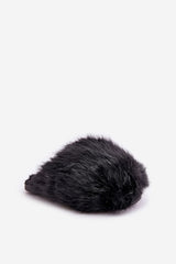 Stylish women's slippers with fluffy thick fur