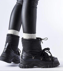 High-top insulated snow boots