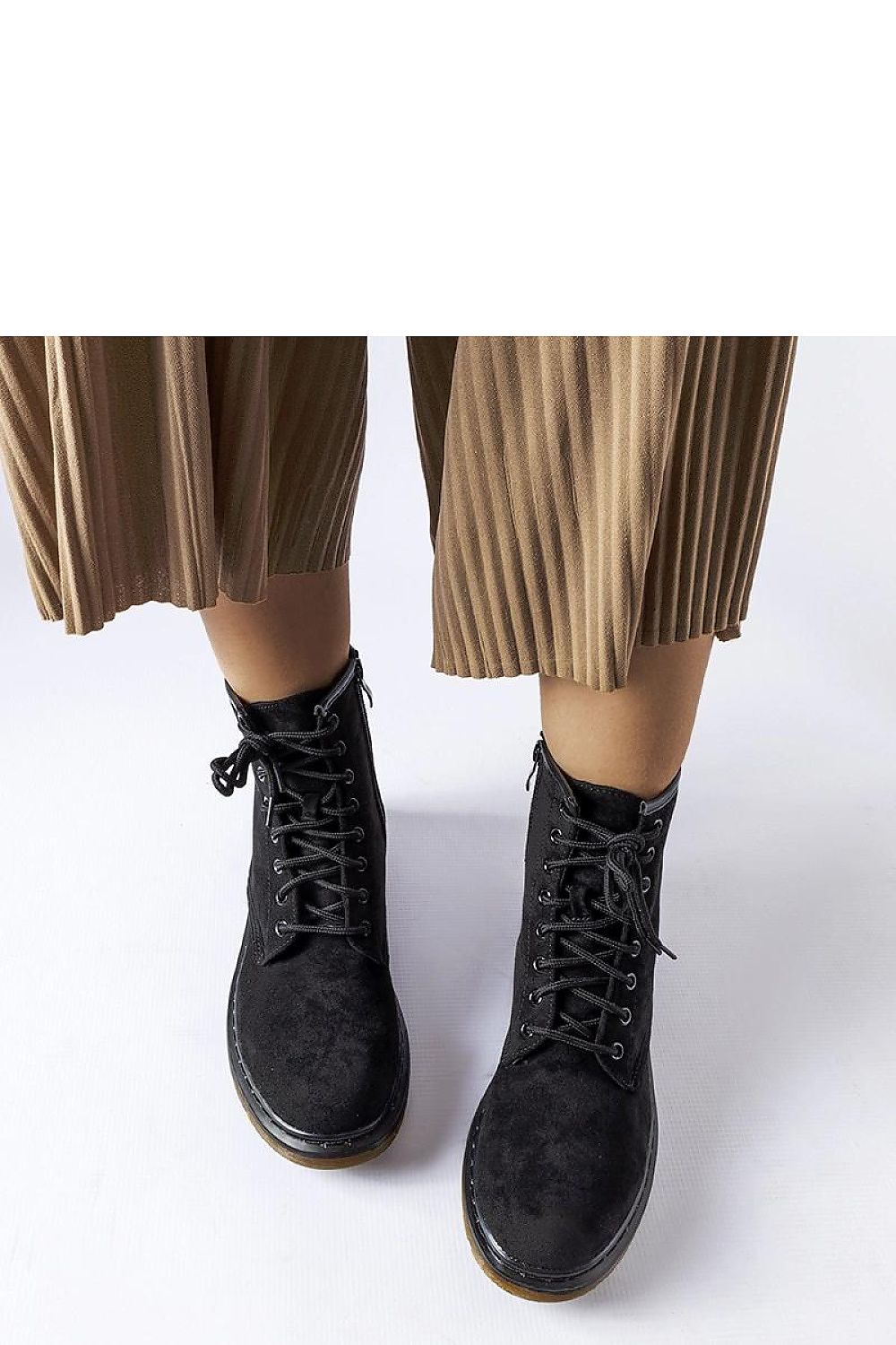 RevChic Kavira28 Boots 784 – Black Secondary image