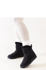 Grey snow boots with fur trim