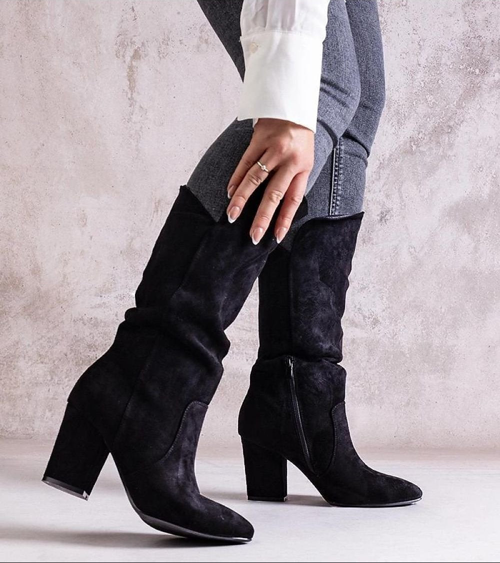 Black slip-on heel boots