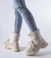 High-top insulated snow boots