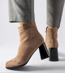 Beige elegant stiletto boots