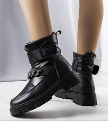 Black Ephraim chain snow boots