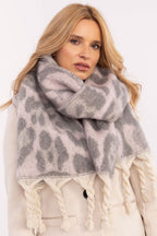  Shawl model 205960 AT 