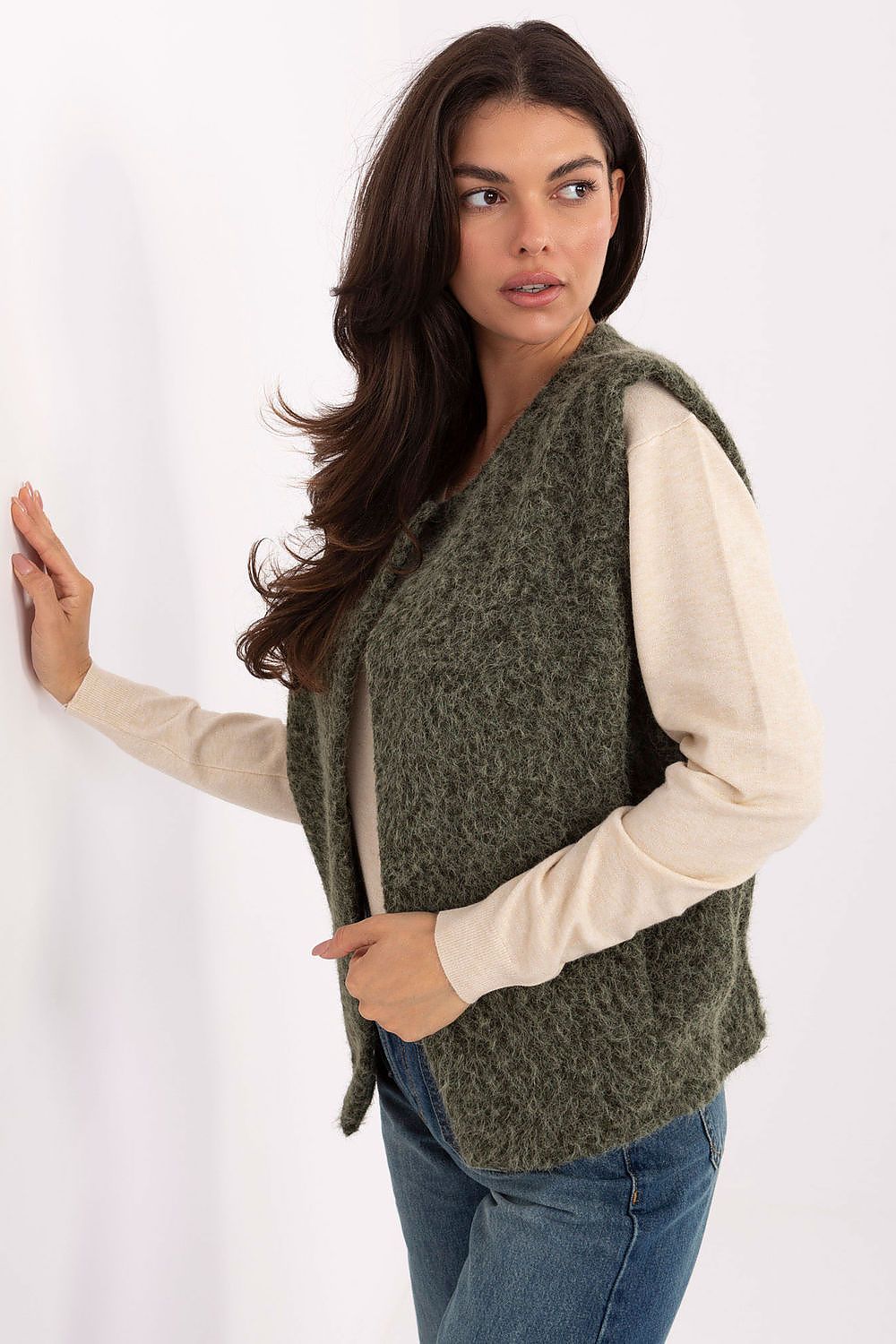 Boucle Vest – Casual Everyday Style Secondary image