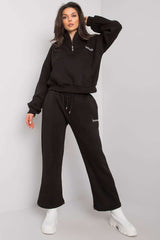 Long sleeves sweatshirt and sweatpants set