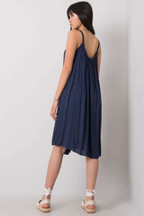 Viscose strapless daydress with a loose fit