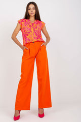 Simple yet elegant pants with pleats