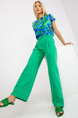 Simple yet elegant pants with pleats