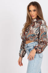 Short blouse with long sleeves