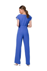 Elegant jumpsuit with a fashionable cutout