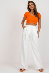 Simple yet elegant pants with pleats