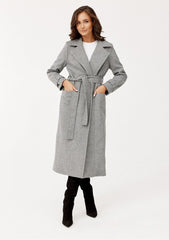 Classic cut with a waist belt wool coat