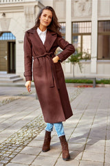 Classic cut with a waist belt wool coat