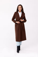 Classic cut with a waist belt wool coat