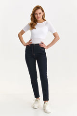 Pleasant-to-touch denim jeans